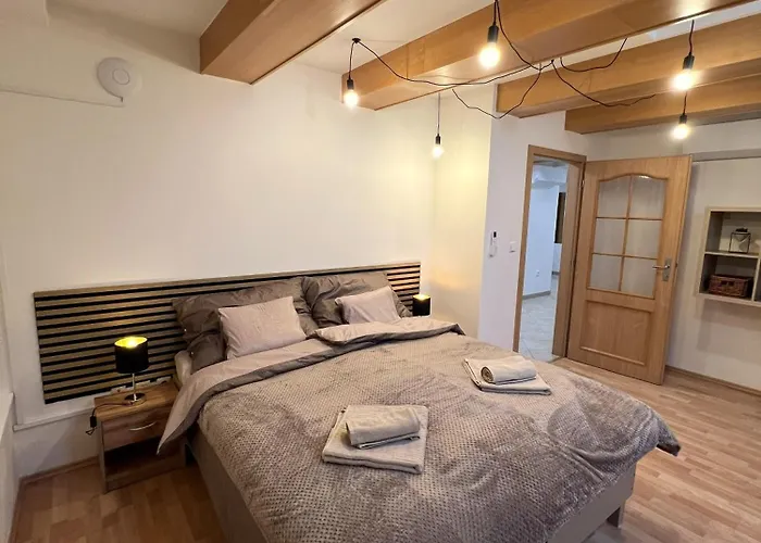 Nerudova Apartamento *