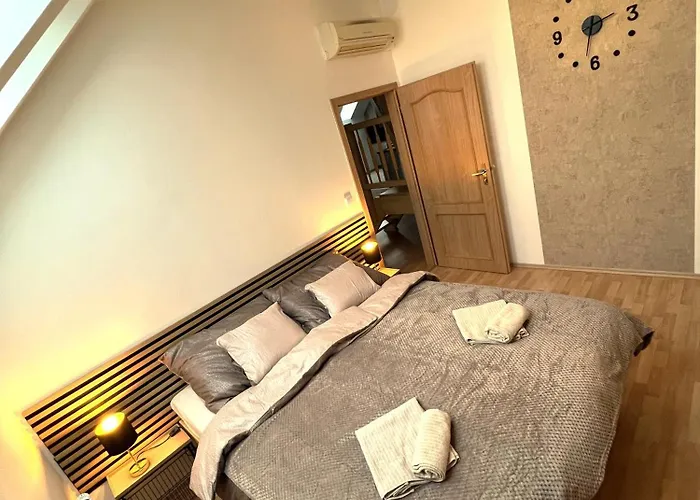 Nerudova Apartamento *